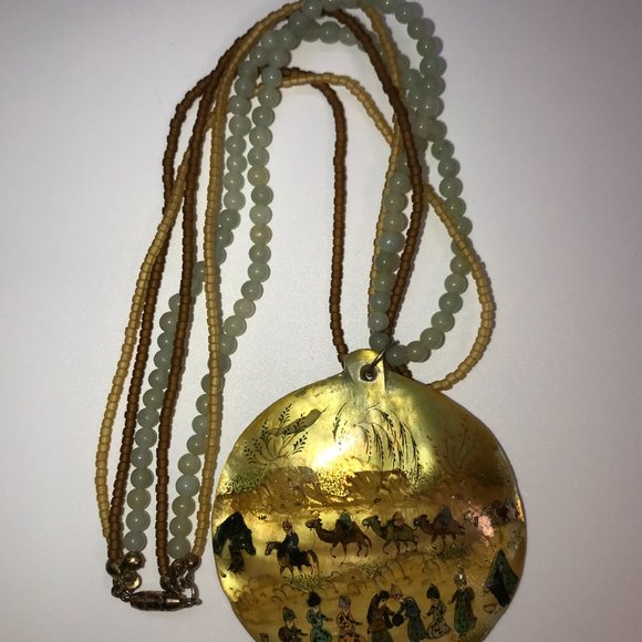 17" Long Multi-strand Mother of Pearl and Jade Necklace - Picture 6 of 6